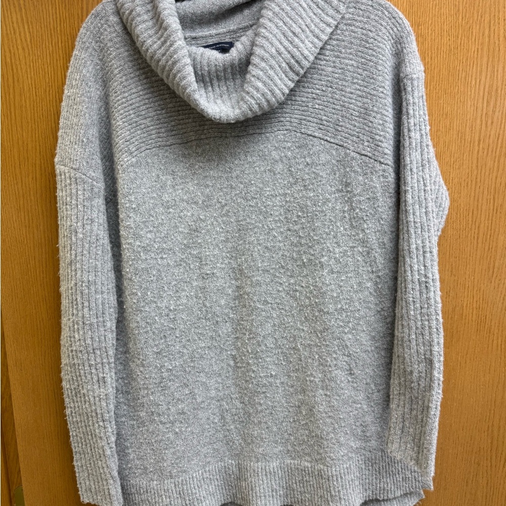 Vintage American Eagle Women’s sweater
